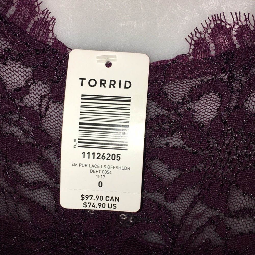 Burgundy lace dress - Picture 5 of 5